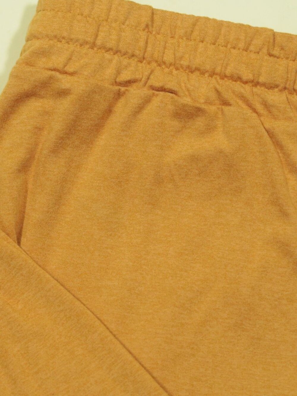 Vuori Performance Joggers Womens S Gold Flax Heather Pants